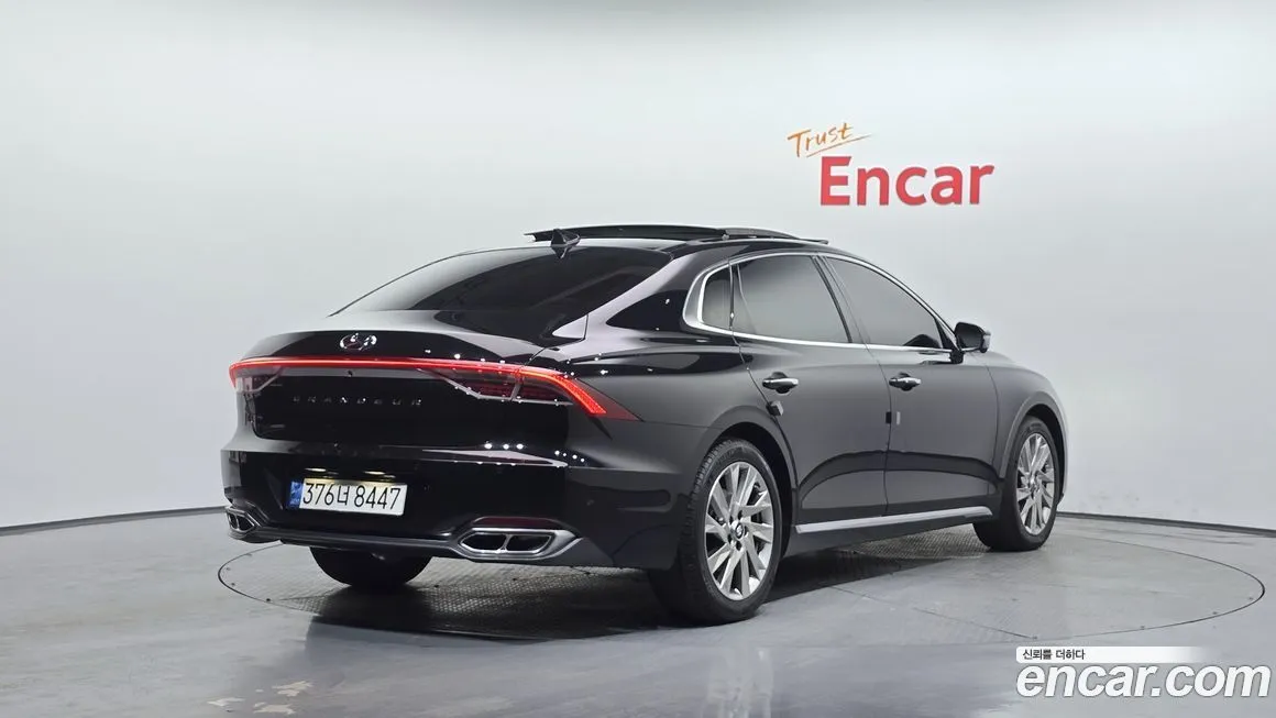 Hyundai Grandeur 2022 из KR, фото 2