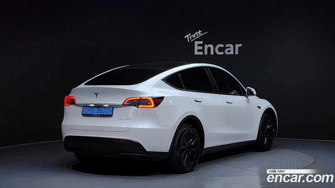 Tesla Model Y 2022 из KR, фото 2