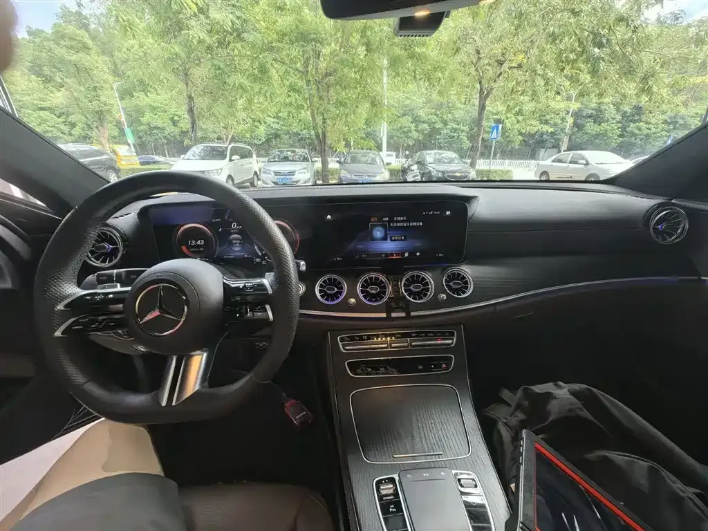 Mercedes-Benz E-Class 2023 из CN, фото 10