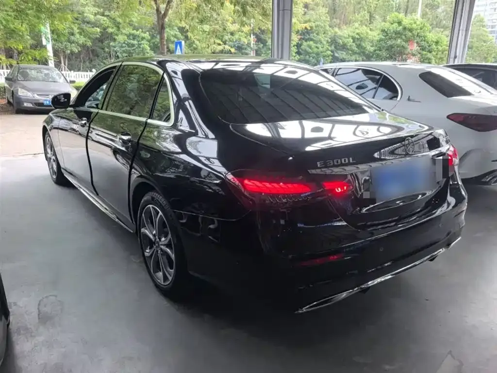 Mercedes-Benz E-Class 2023 из CN, фото 5