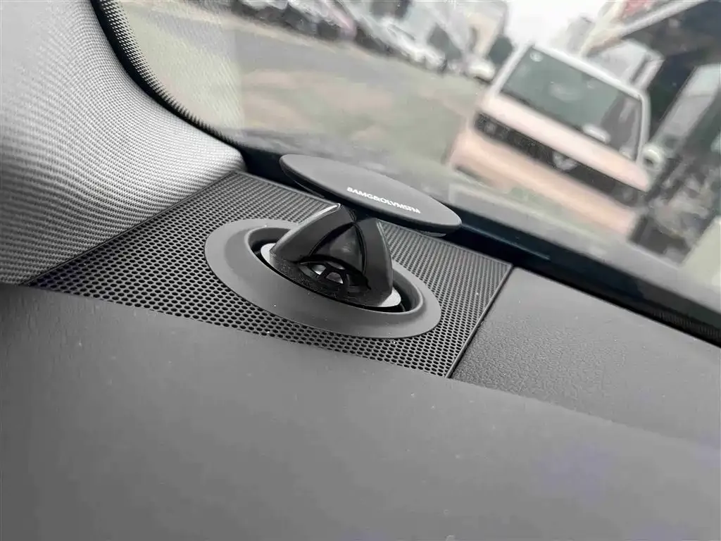 Audi A6L 2023 из CN, фото 4
