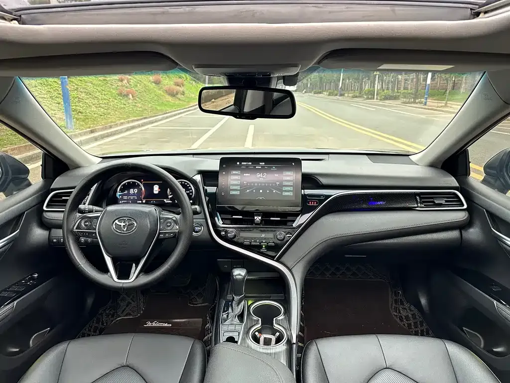 Toyota Camry 2021 из CN, фото 7