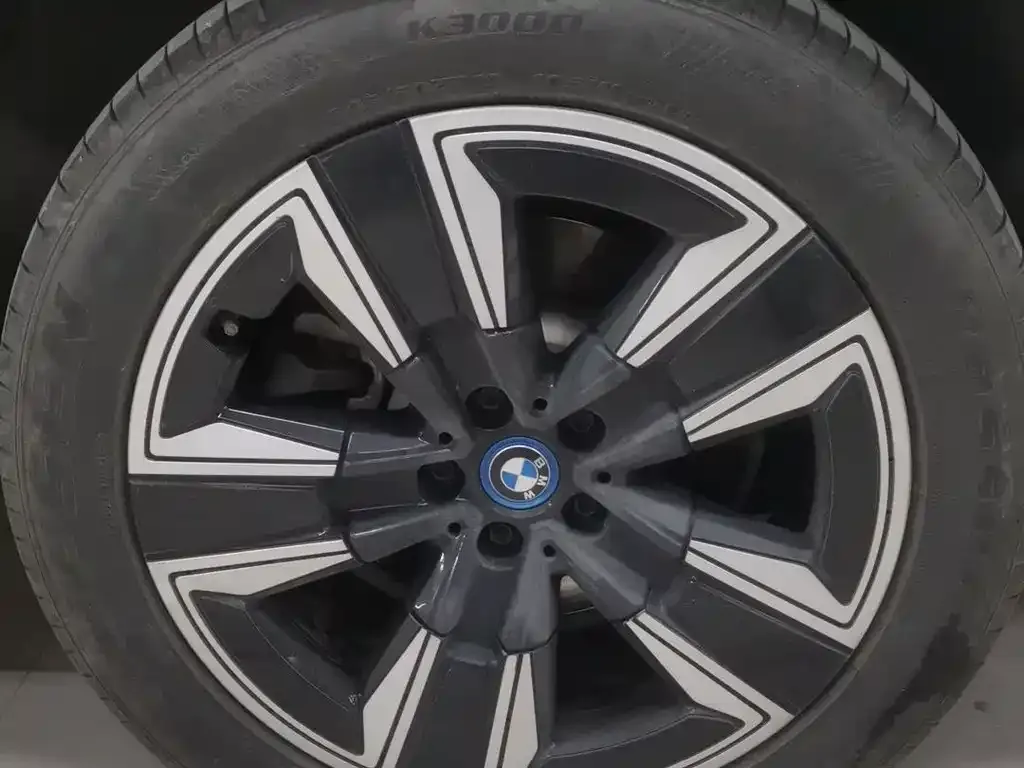 BMW iX3 2024 из CN, фото 7