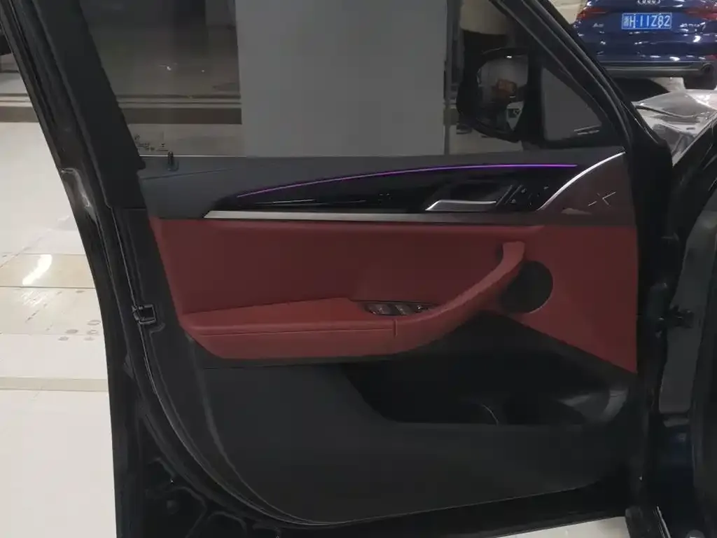 BMW iX3 2024 из CN, фото 8