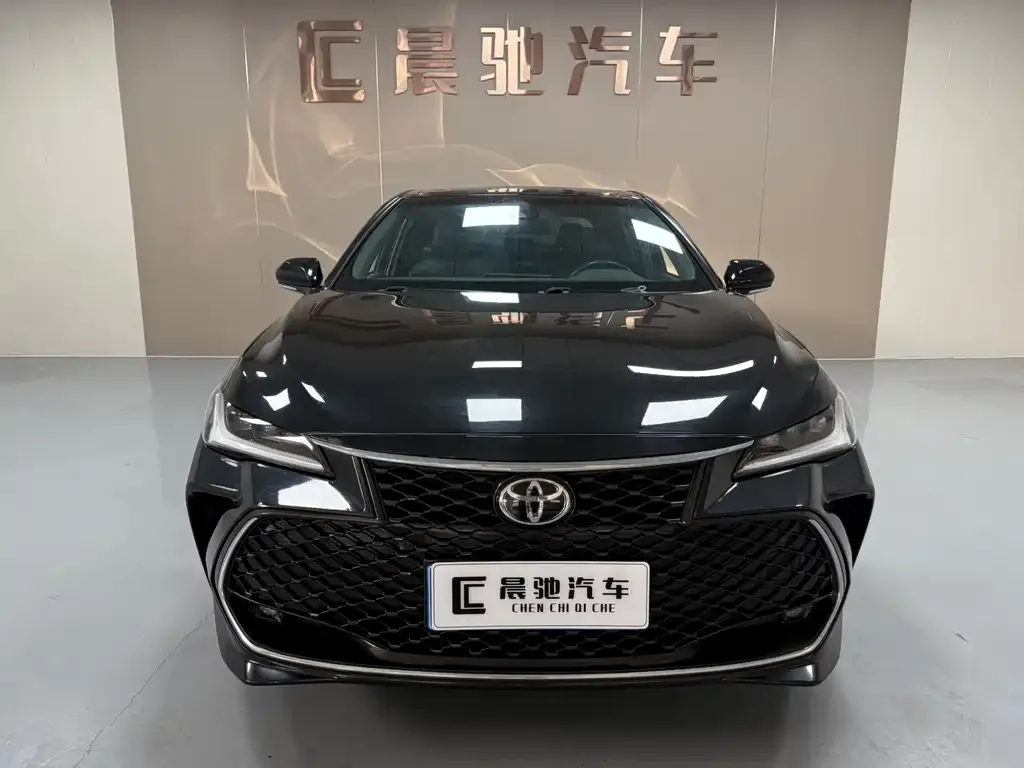 Toyota Avalon 2023 из CN, фото 2