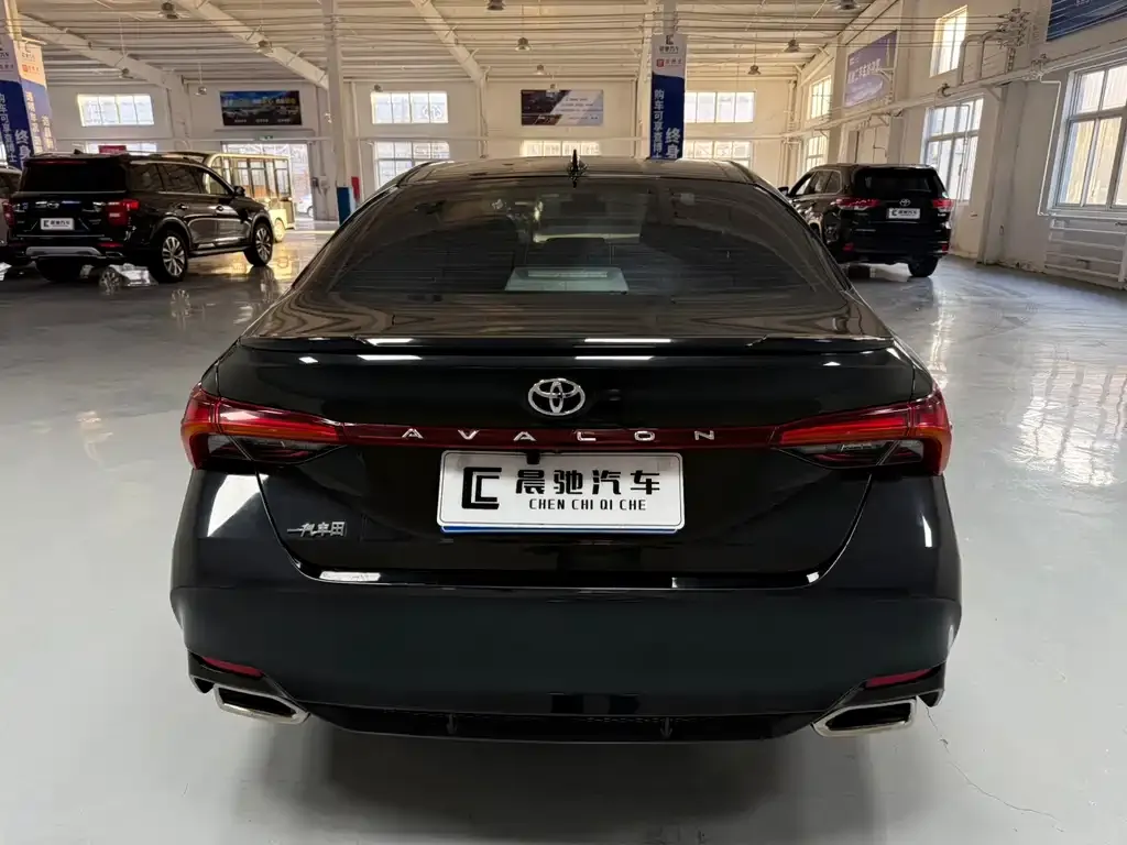 Toyota Avalon 2023 из CN, фото 5