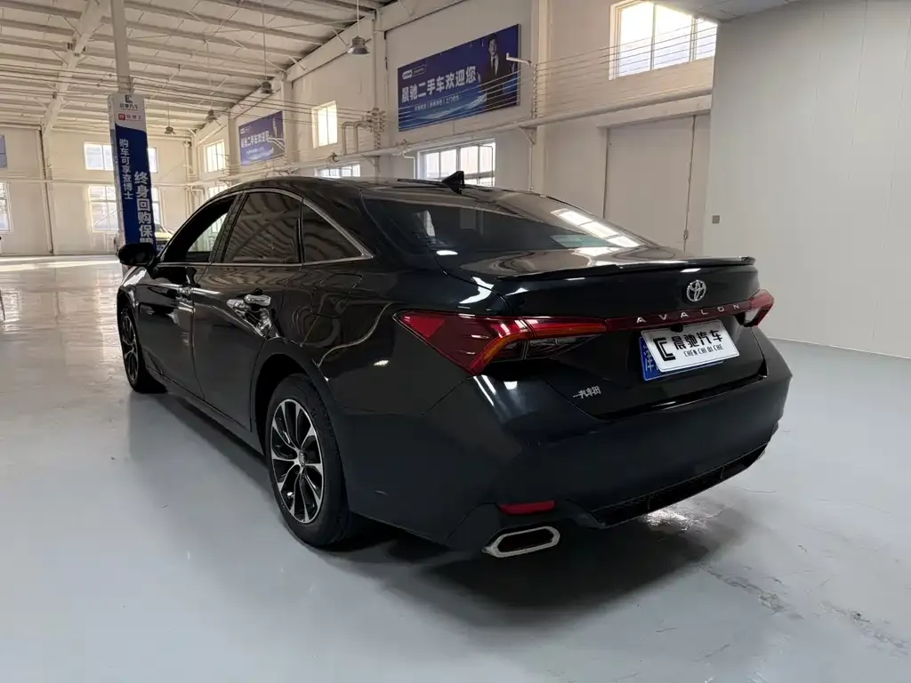 Toyota Avalon 2023 из CN, фото 6