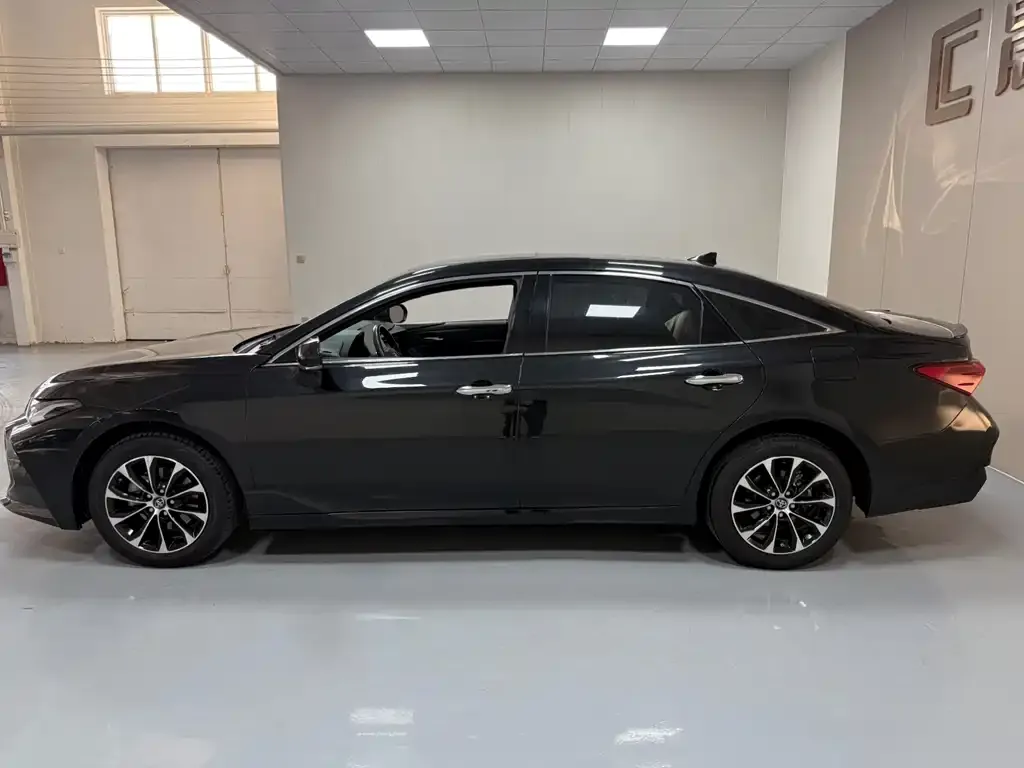 Toyota Avalon 2023 из CN, фото 8