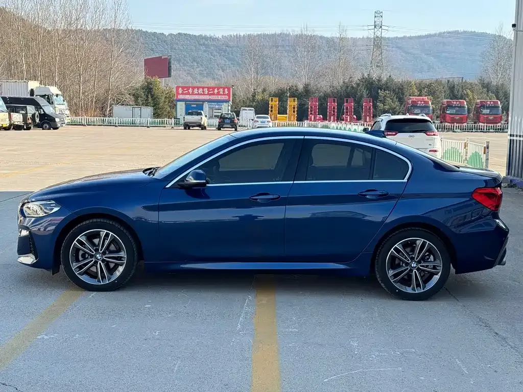 BMW 1 Series 2023 из CN, фото 5