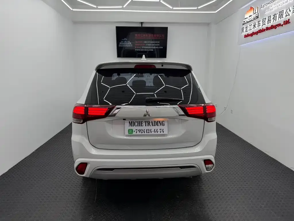 Mitsubishi Outlander 2022 из CN, фото 5