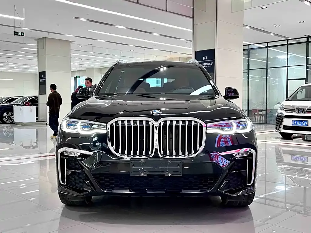 BMW X7 2021 из CN, фото 2