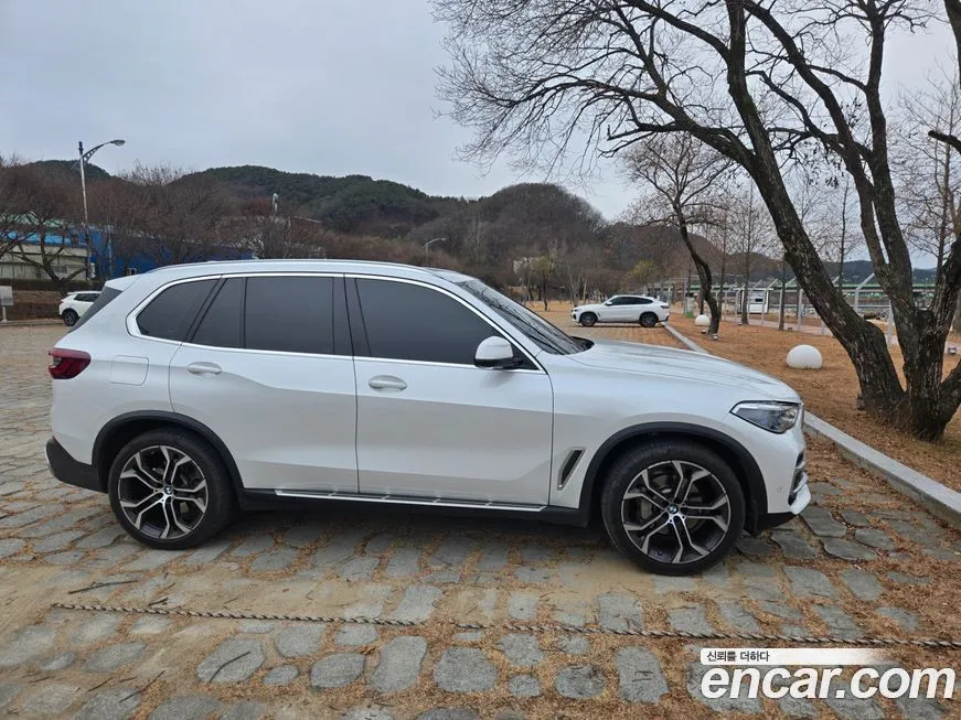 BMW X5 2022 из KR, фото 2