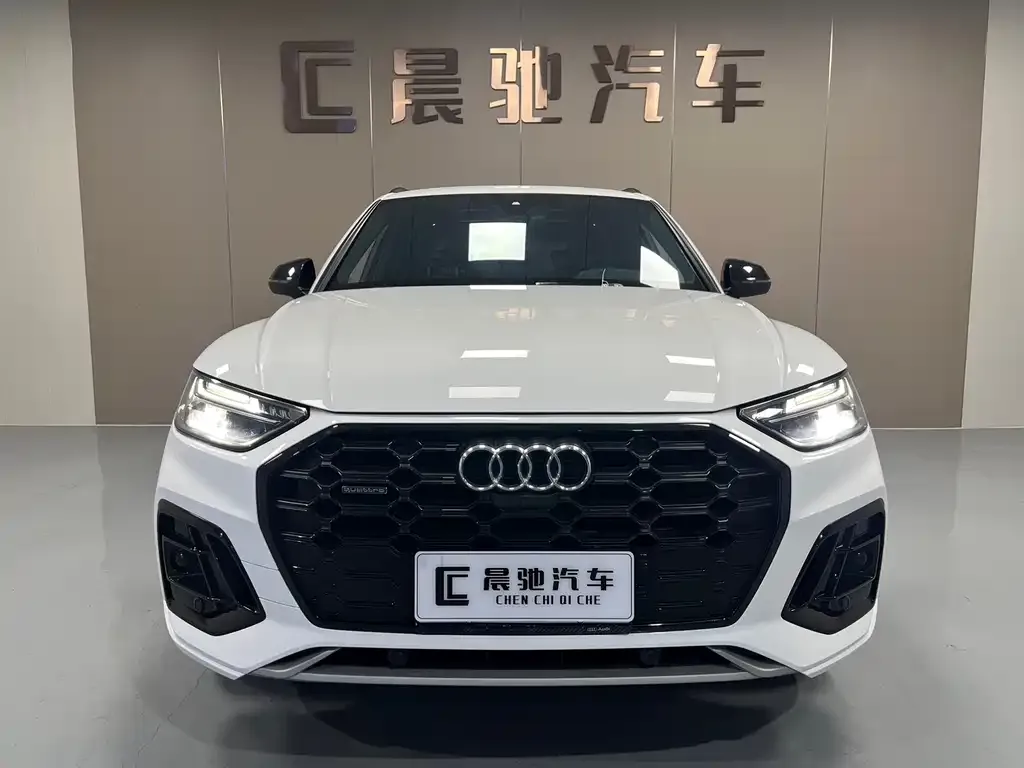 Audi Q5L 2023 из CN, фото 2