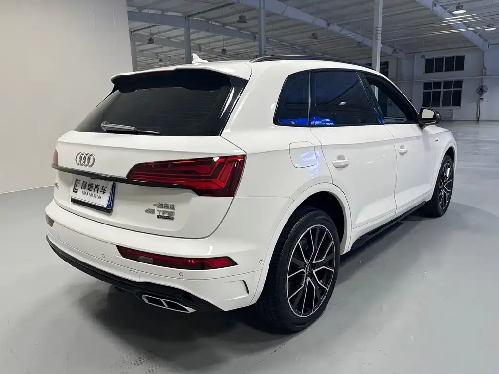 Audi Q5L 2023 из CN, фото 4