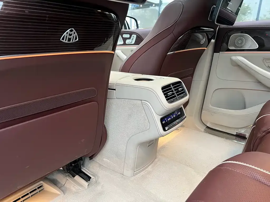 Mercedes-Benz GLS 2024 из CN, фото 4