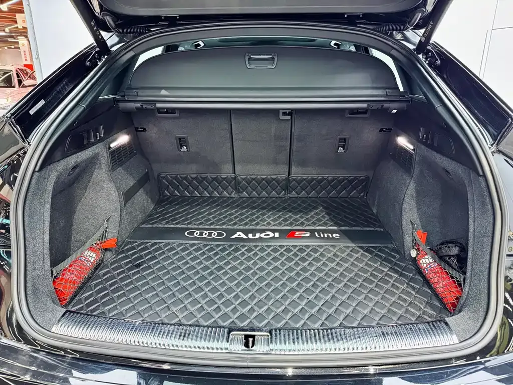 Audi Q5L Sportback 2021 из CN, фото 4