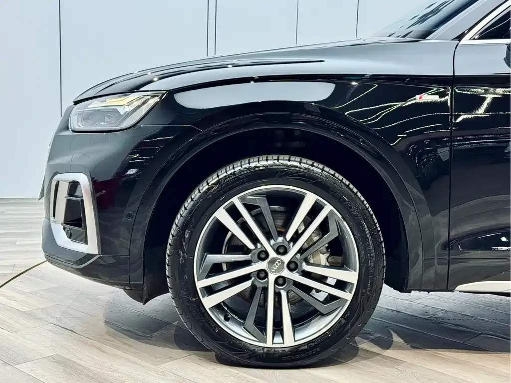 Audi Q5L Sportback 2021 из CN, фото 5