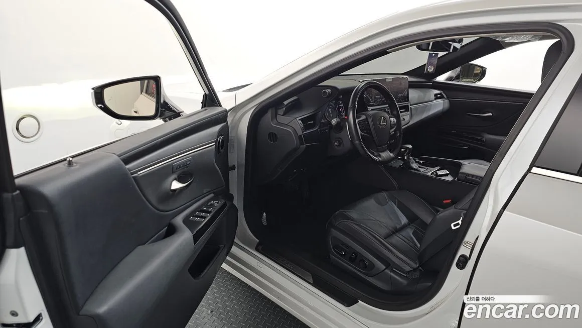 Lexus ES 2023 из KR, фото 10