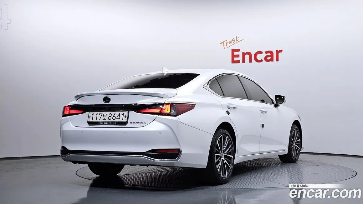 Lexus ES 2023 из KR, фото 2