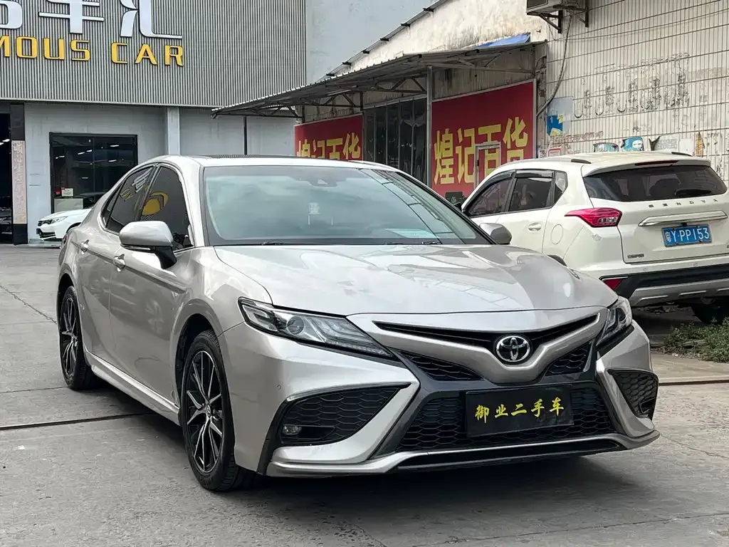 Toyota Camry 2021 из CN, фото 3