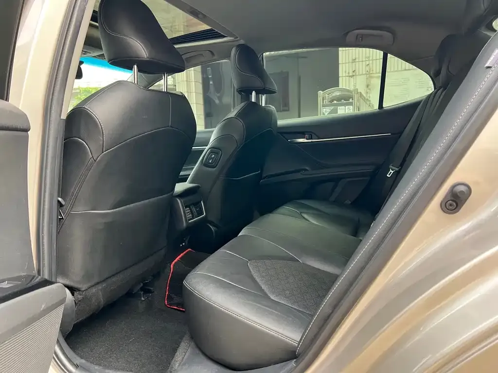 Toyota Camry 2021 из CN, фото 6