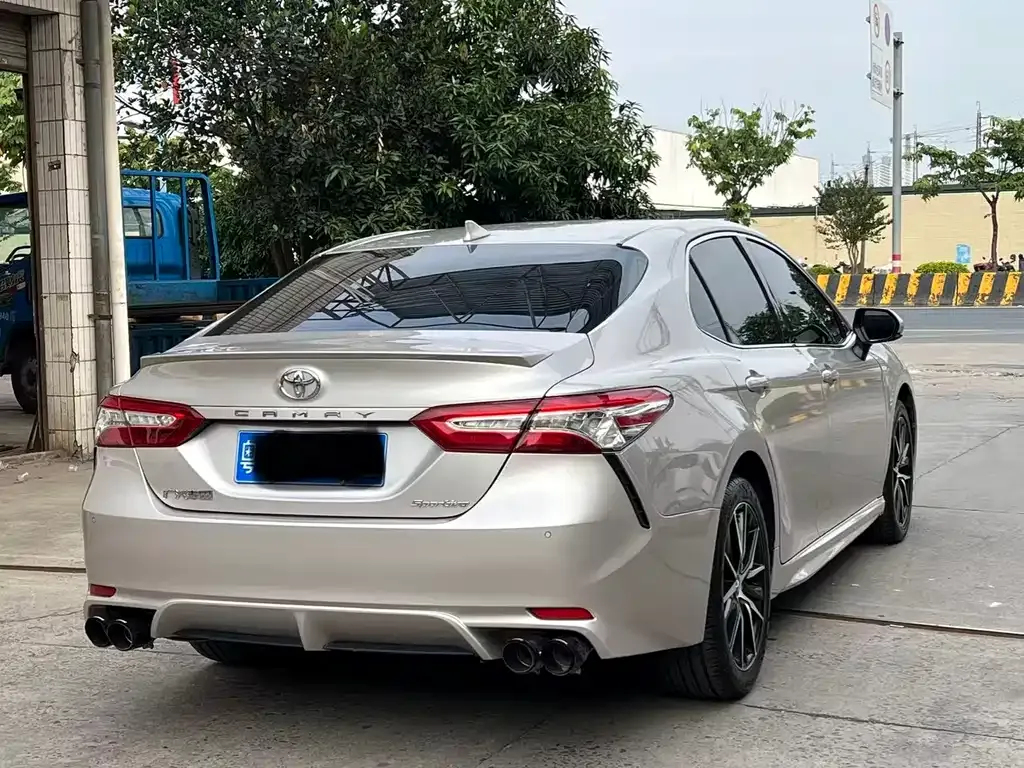 Toyota Camry 2021 из CN, фото 7