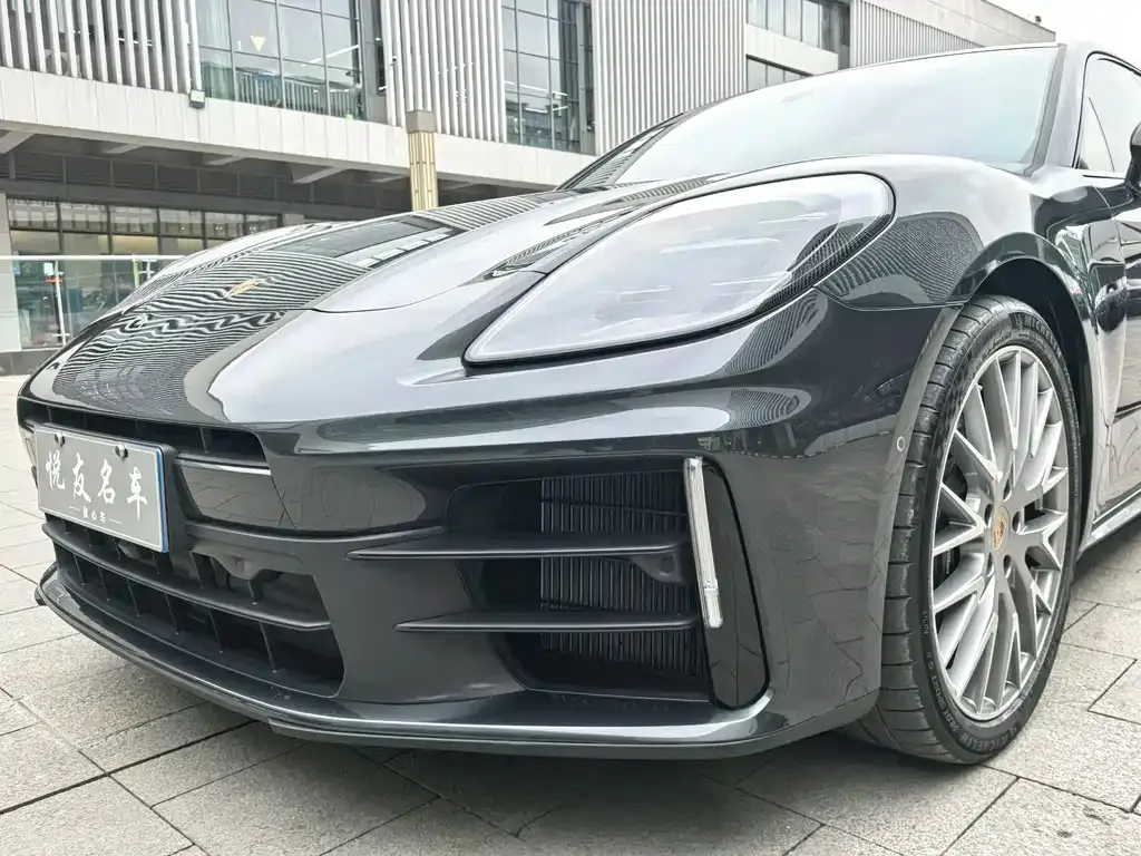Porsche Panamera 2025 из CN, фото 10