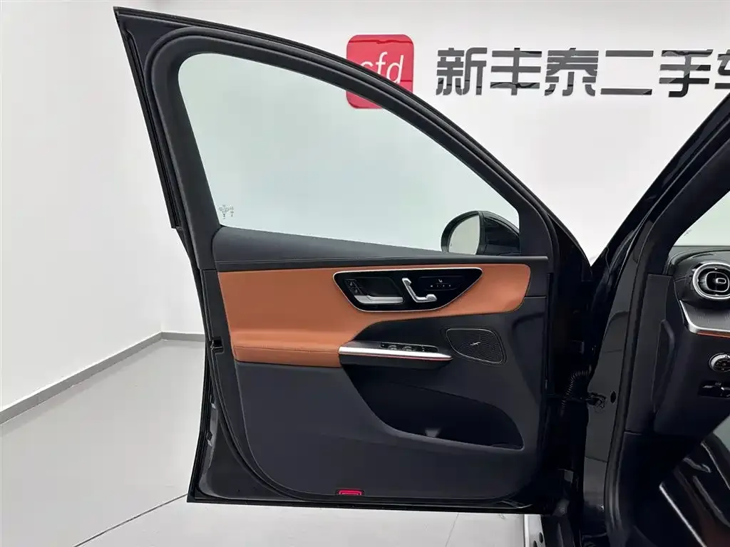 Mercedes-Benz GLC 2023 из CN, фото 8