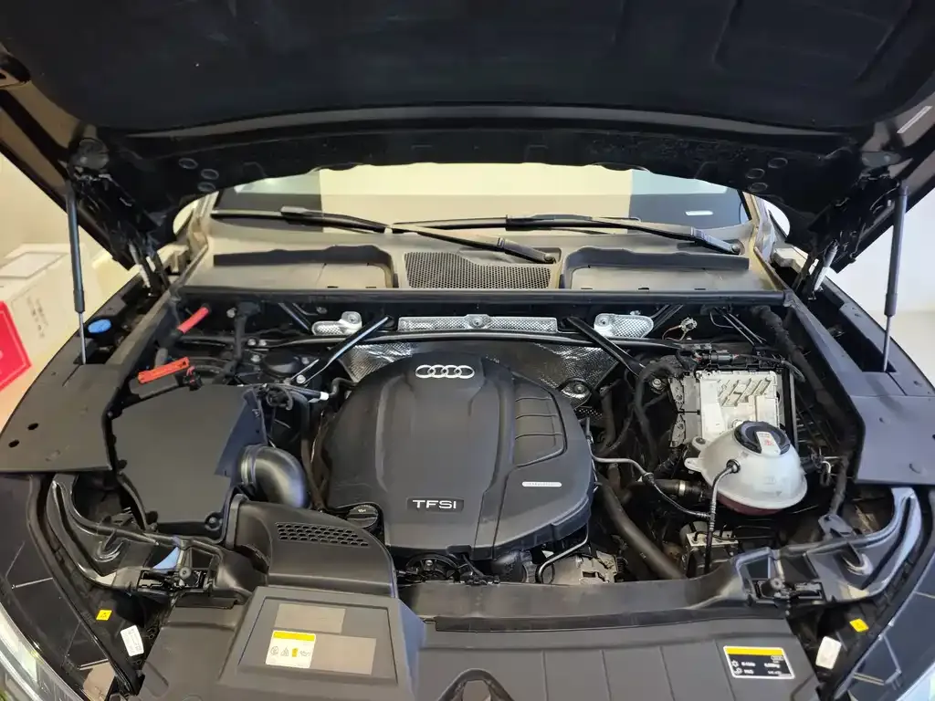 Audi Q5L 2022 из CN, фото 5