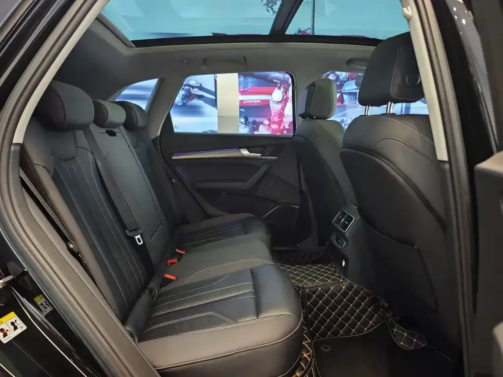 Audi Q5L 2022 из CN, фото 8