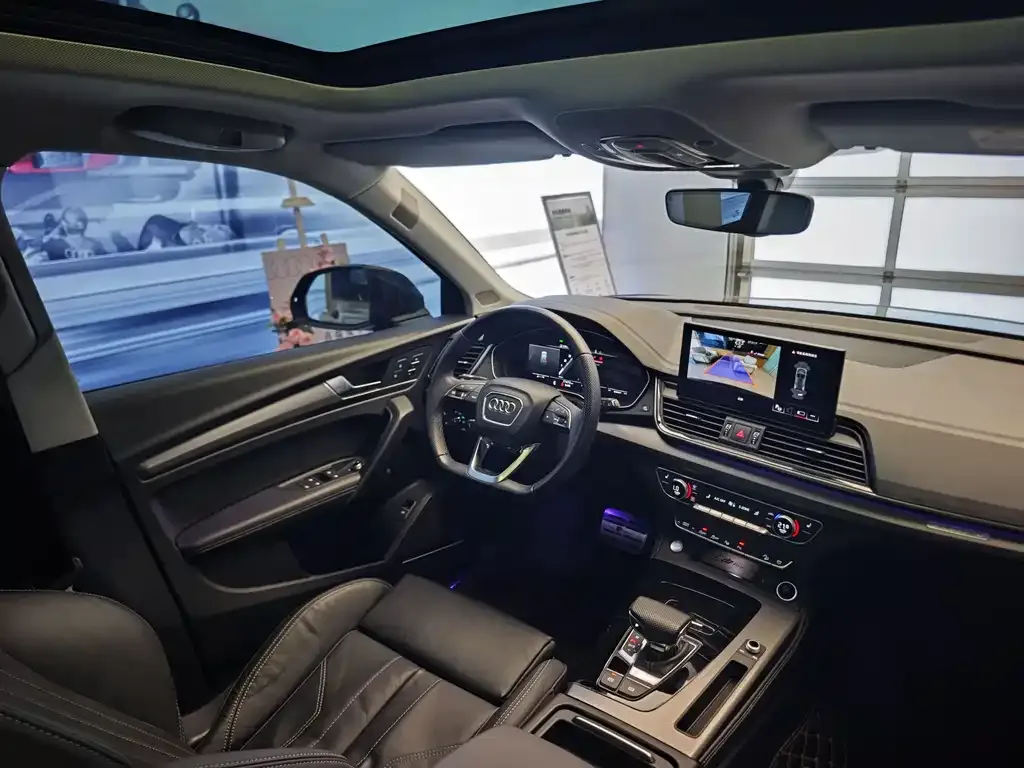 Audi Q5L 2022 из CN, фото 9