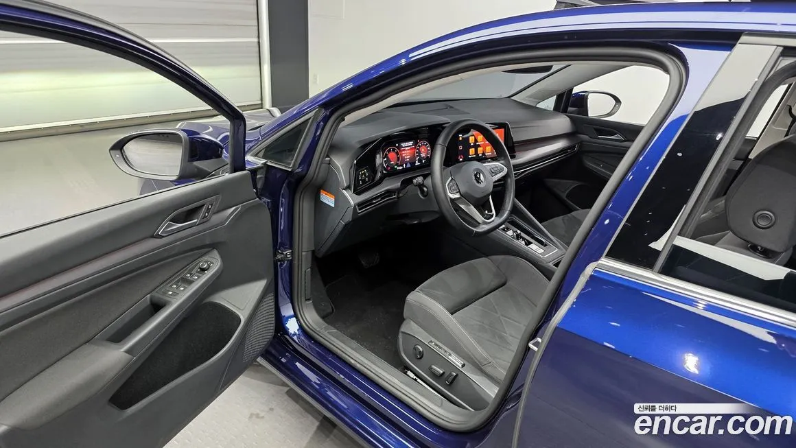 Volkswagen Golf 2022 из KR, фото 10