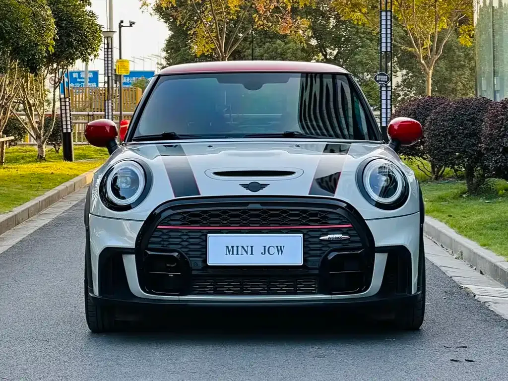 MINI JCW (John Cooper Works) 2023 из CN, фото 2