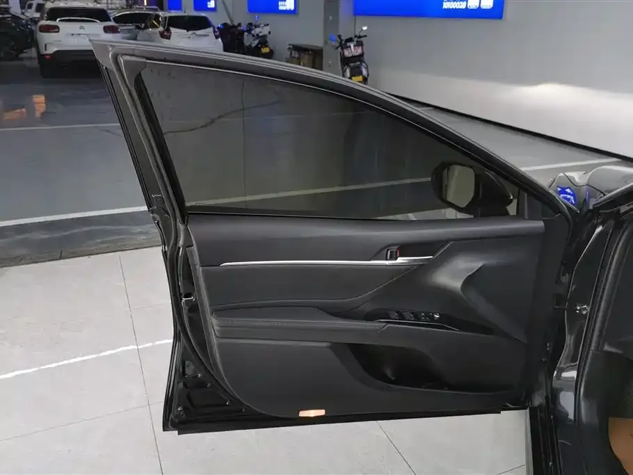 Toyota Camry 2024 из CN, фото 7