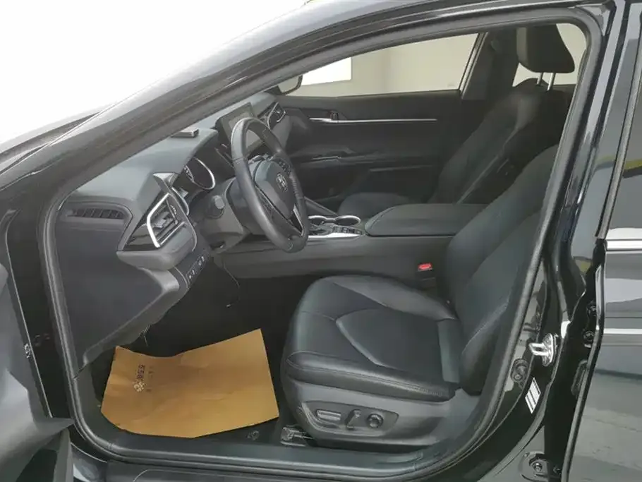 Toyota Camry 2024 из CN, фото 9