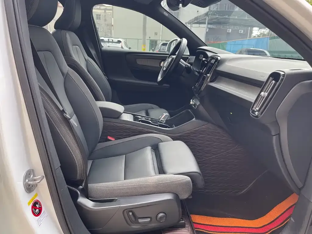 Volvo XC40 2022 из CN, фото 8