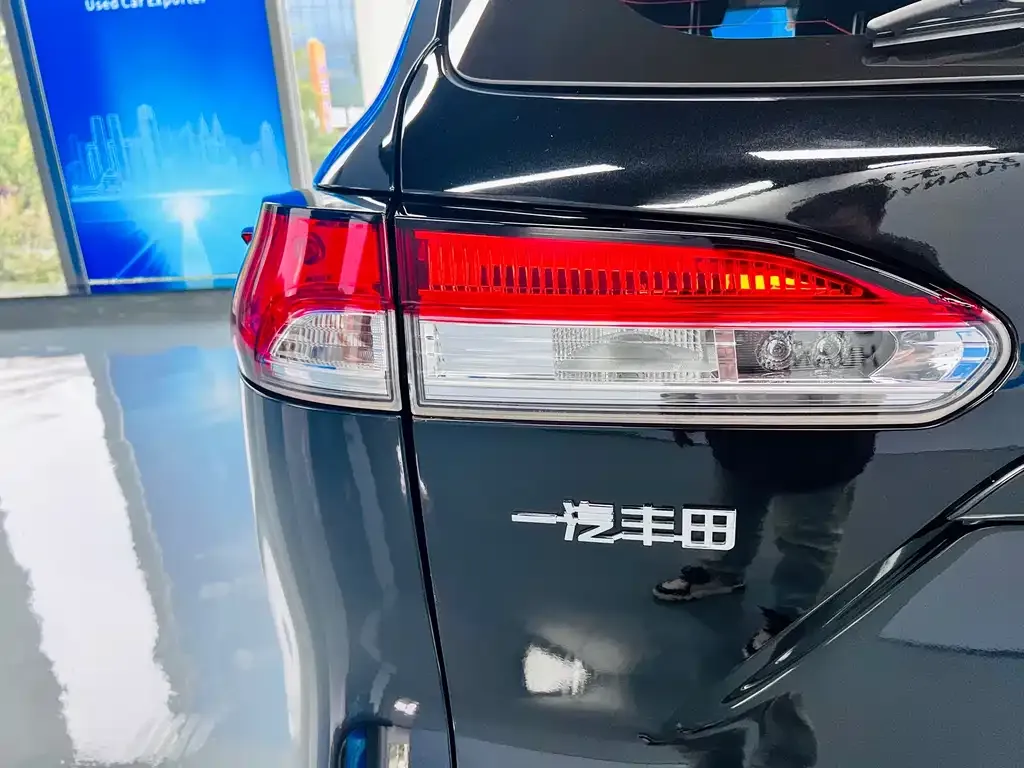 Toyota Corolla Cross — фото 10