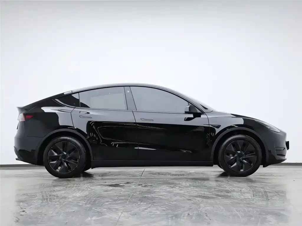 Tesla Model Y 2024 из CN, фото 6