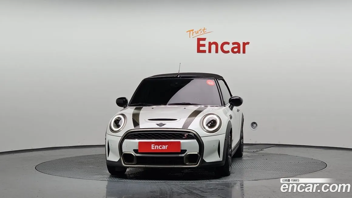 Mini Cooper Convertible 2024 из KR, фото 3
