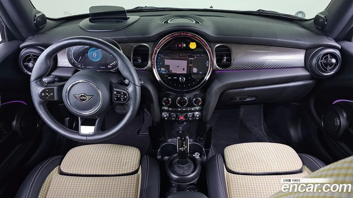 Mini Cooper Convertible 2024 из KR, фото 7