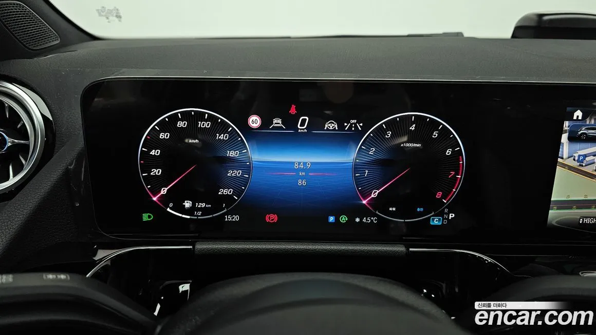 Mercedes-Benz GLA-Class 2025 из KR, фото 8