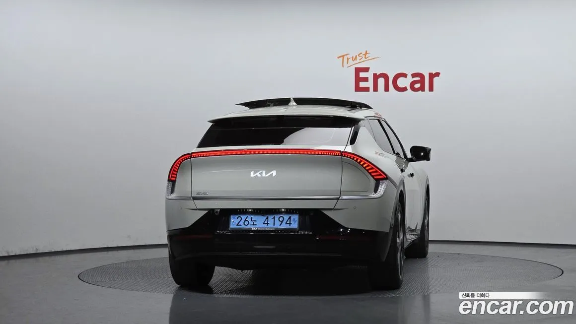 Kia EV6 — фото 4