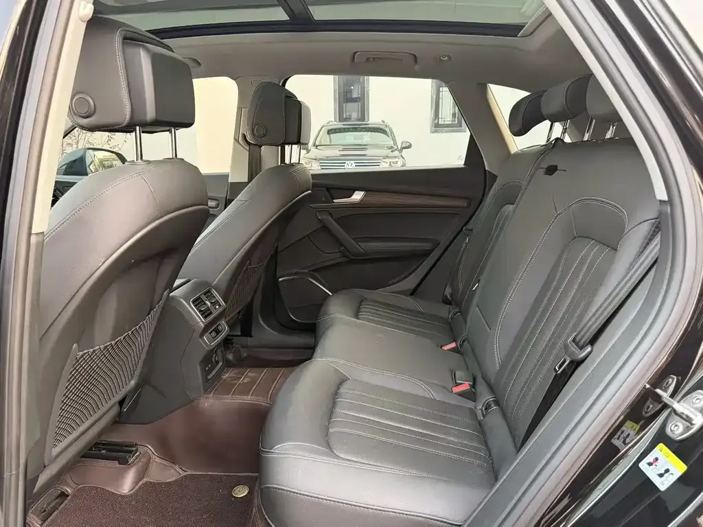 Audi Q5L 2022 из CN, фото 6