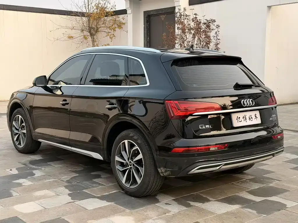 Audi Q5L 2022 из CN, фото 9