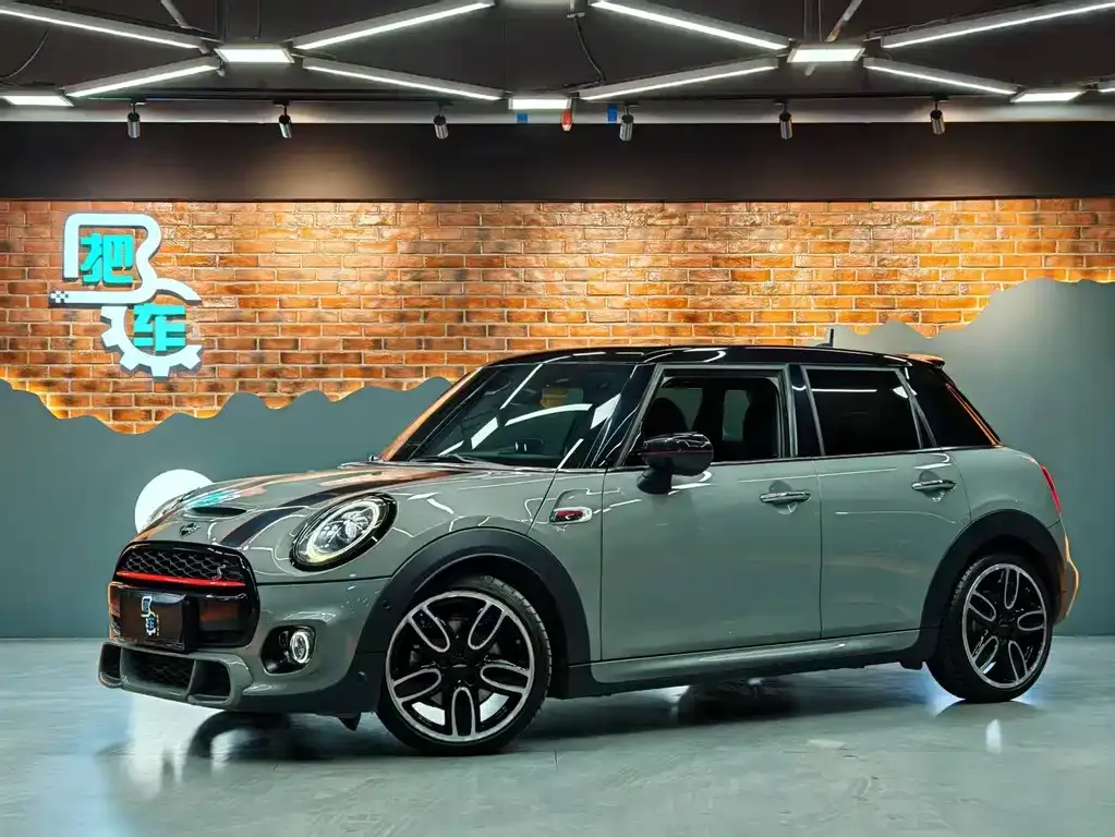 MINI Cooper (3-door) — фото 1