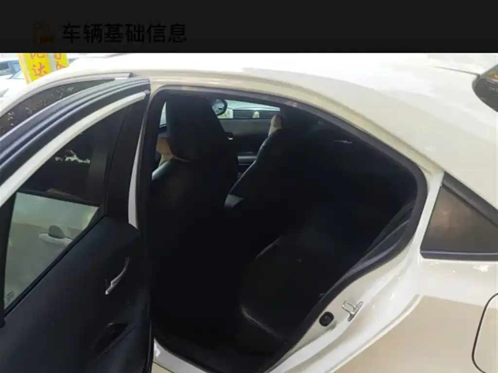 Toyota Corolla 2022 из CN, фото 8