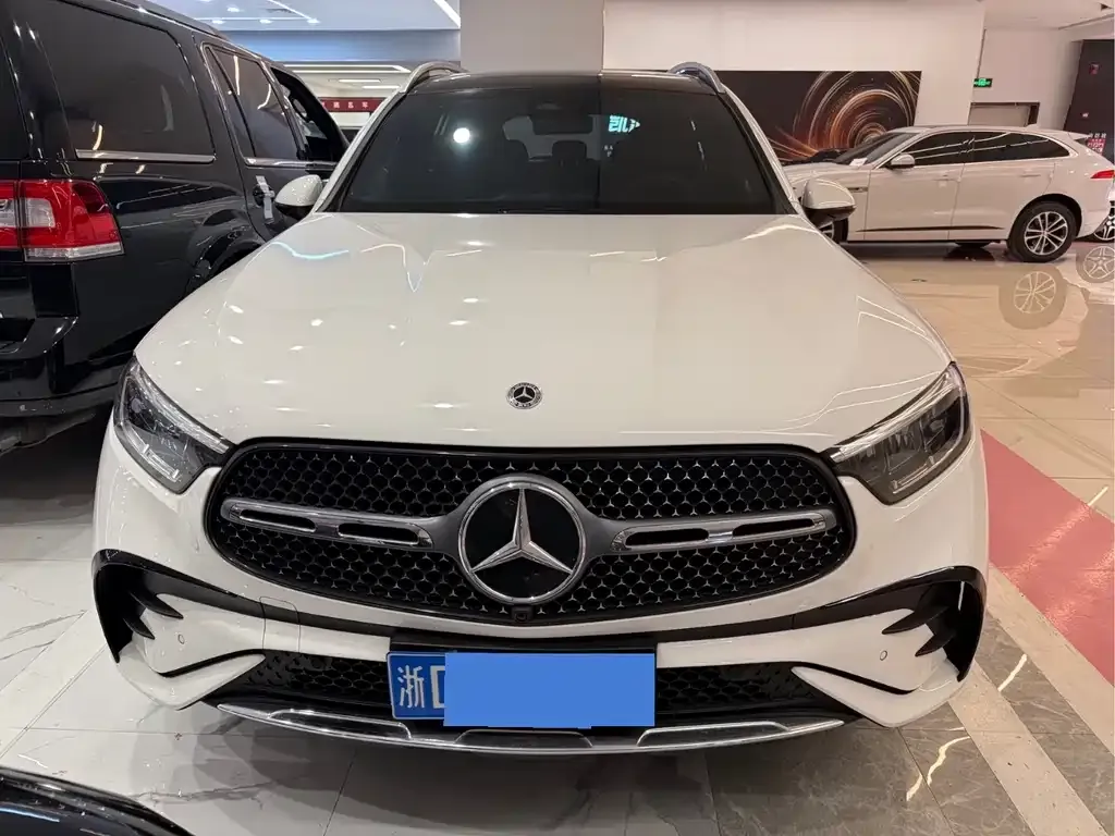 Mercedes-Benz GLC 2024 из CN, фото 3