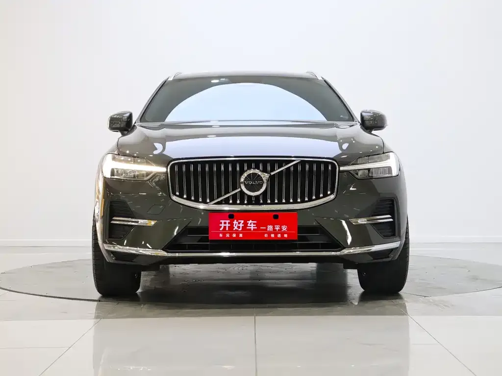 Volvo XC60 2021 из CN, фото 2