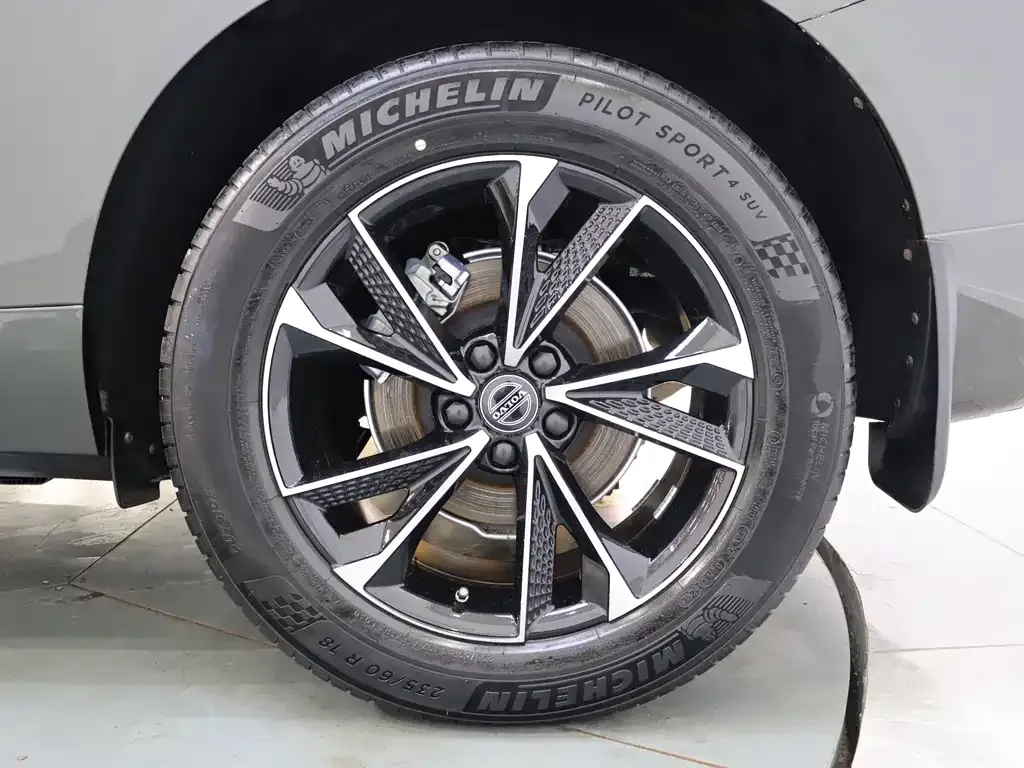 Volvo XC60 2021 из CN, фото 9