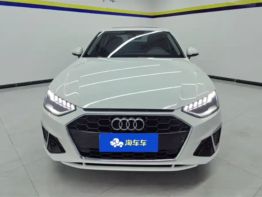 Audi A4L 2021 из CN, фото 2